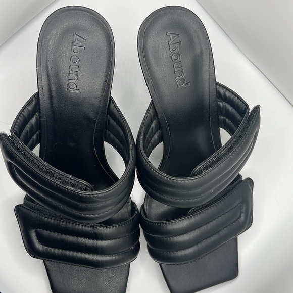 Abound Sandals Womens Size 6 Qarly Heeled Black Square Toe Slip On Heels - Picture 2 of 8
